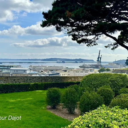 Lägenhet Le Penfeld Jolie Vue Et Balcon Pour Ce Cosy T2 Brest